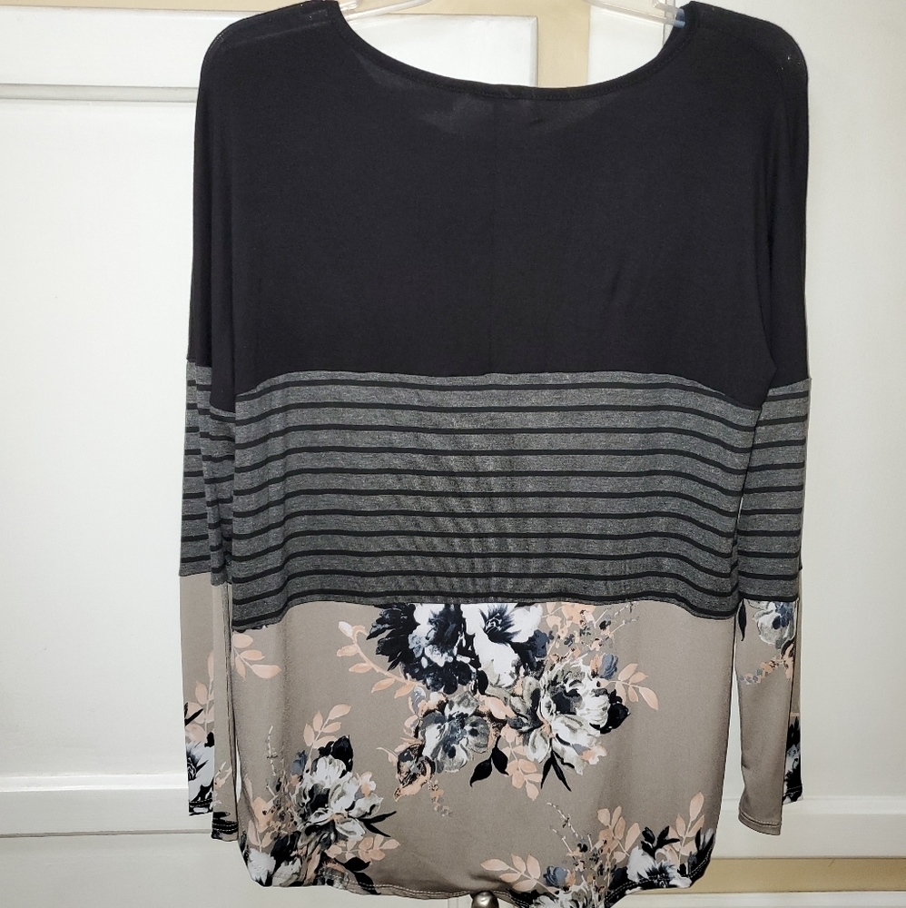 Egs by eloges Women's Crew Neck Contemporary Tunic - Picture 8 of 10